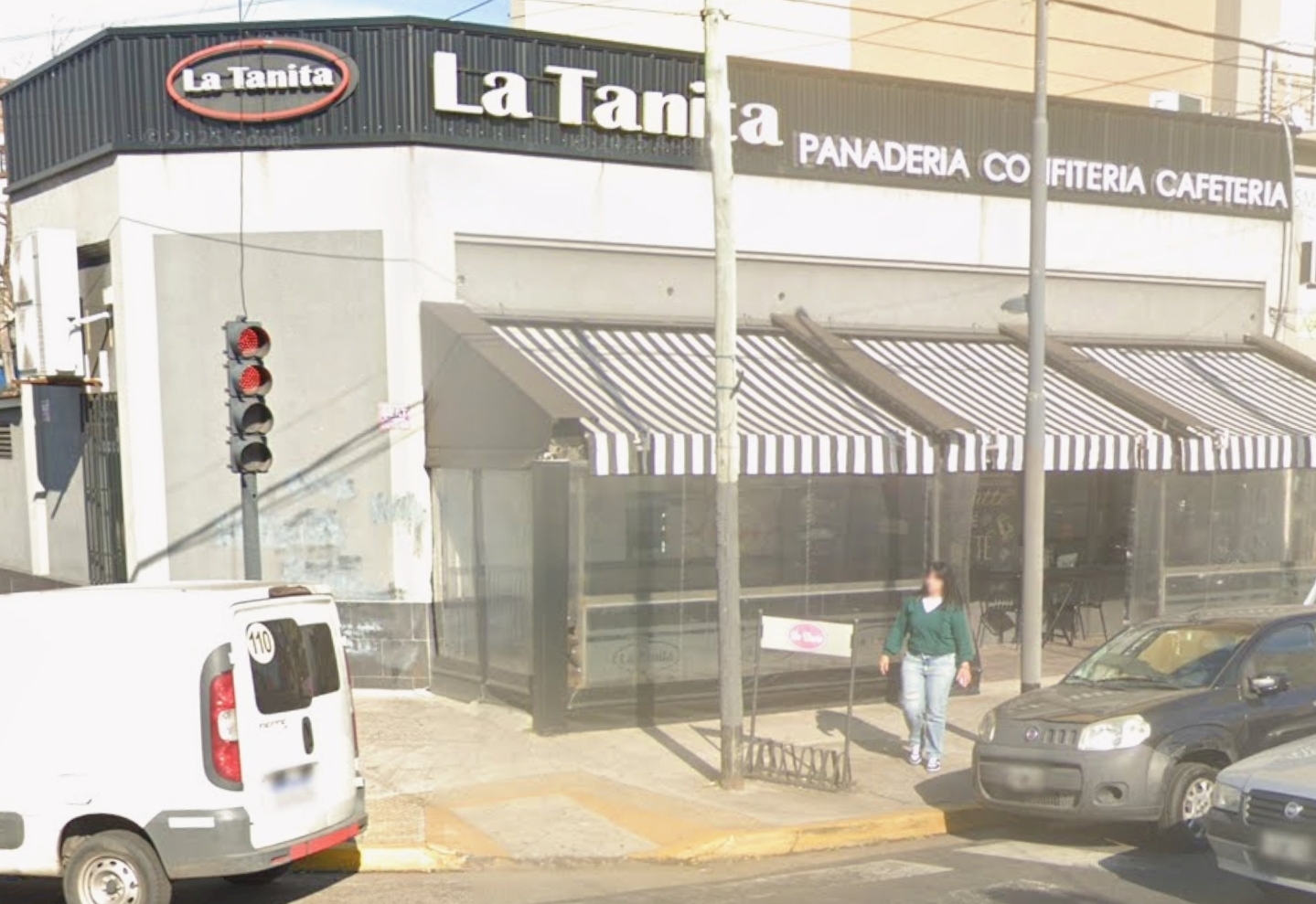 LA TANITA PANADERIA CONFITERIA